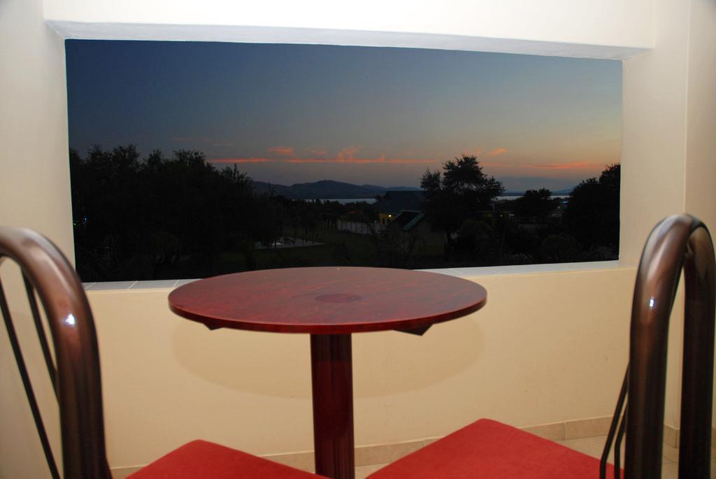 Casa Bianca Guest Lodge Hartbeespoort Bilik gambar