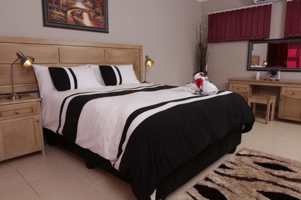 Casa Bianca Guest Lodge Hartbeespoort Bilik gambar