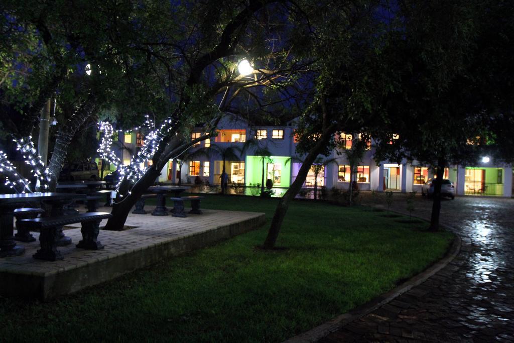 Casa Bianca Guest Lodge Hartbeespoort Bilik gambar